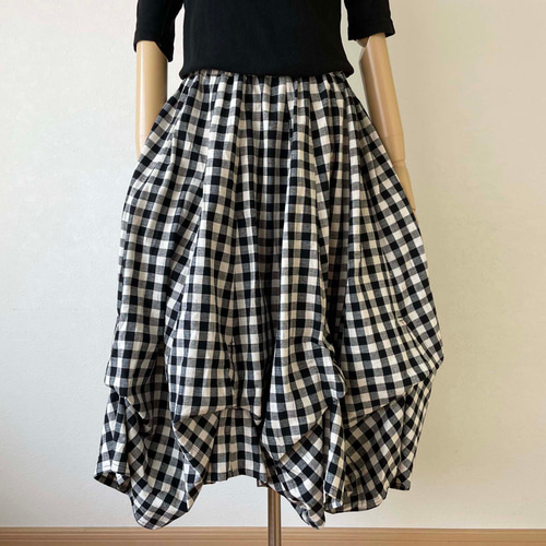 コムデギャルソンコムデギャルソン チェック柄バルーンスカート 黒 グレー コムデギャルソンコムデギャルソン チェック柄バルーンスカート 黒