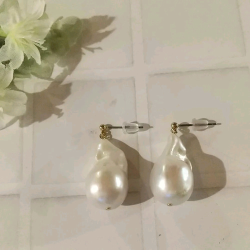 ウエディングおすすめ！超大粒！LLバロックパールピアス/イヤリング  