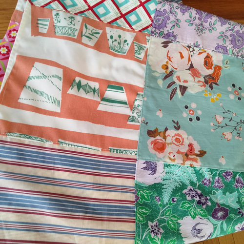 アンティークリネンラミー パッチワークペイント カーテン 大きめ　ブロカント アンティークリネンラミー パッチワークペイント カーテン 大きめ