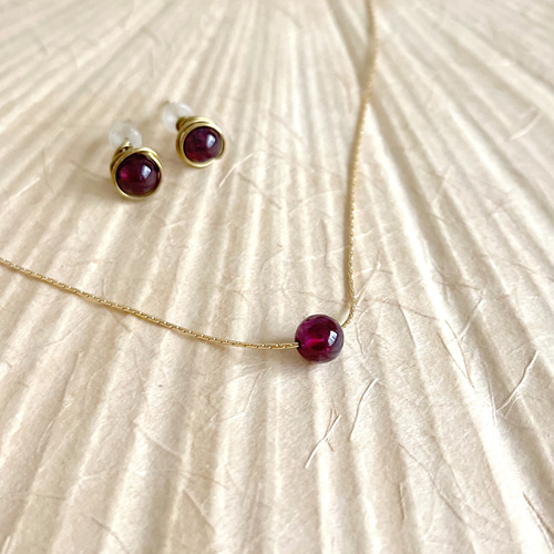 冬の福袋【ロードライトガーネット】ネックレス＋ピアスセット