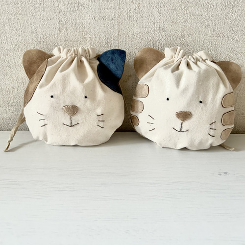 のほほん猫ちゃんの丸巾着袋 三毛猫 トラ猫 巾着袋 mulberry-y 通販