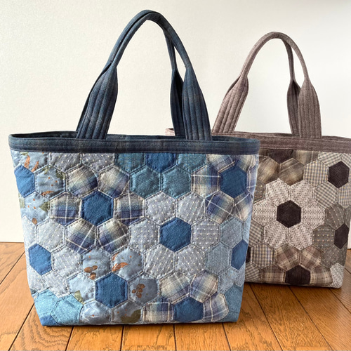 大型(青)のパッチワークキルトバッグ トートバッグ lilla＊ 通販