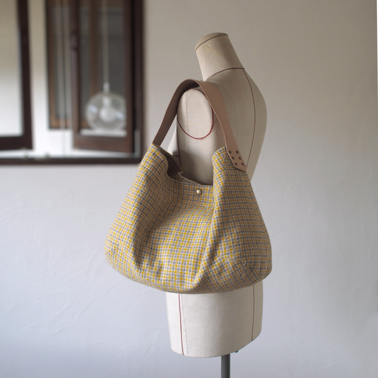 FUKURO　ショルダーバッグ 〜 L /　コットン　ツイード　マスタード