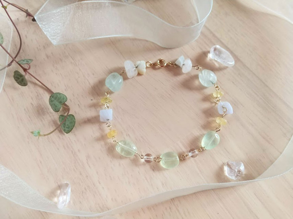 パステルグリーン❁フラワー❁な天然石ブレスレット ブレスレット