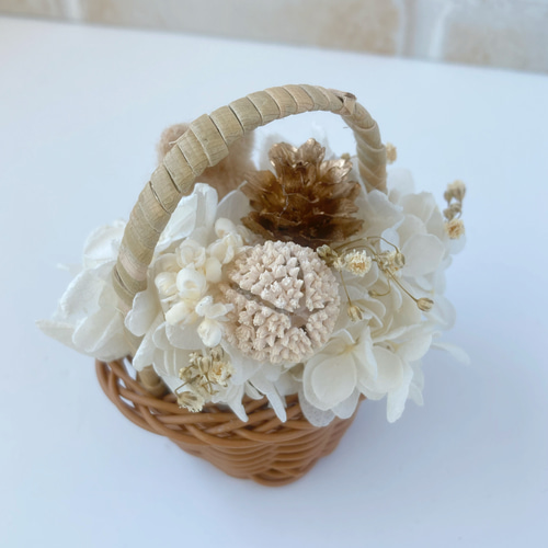 ☆うさぎさんとお花☆ミニかご秋ホワイト コンパクト 飾り 置物 雑貨