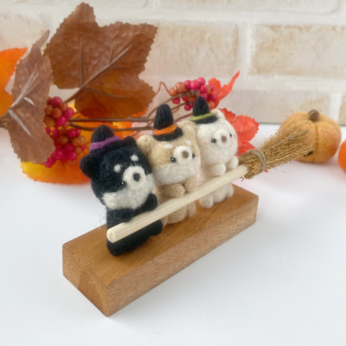 羊毛フェルト 小さな鳥かごにインコちゃん 秋〜ハロウィンver