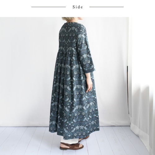 ウィリアムモリス＜いちご泥棒 STRAWBERRY THIEF＞コットン ロング