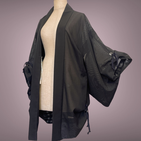 子慣れ感抜群!アイレットタック 黒羽織り 和装 男女兼用  レトロ 着物リメイク ブラック 5905 7枚目の画像