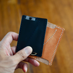 薄型カードタイプのキーケース　ポケットや財布にコンパクトに収納できる　本革レザー　ブラック 8枚目の画像