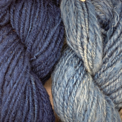 手紡ぎ毛糸藍染グラデーション3個セット️ 4枚目の画像