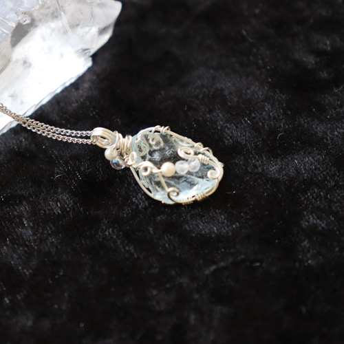 アンダラクリスタル✧ワイヤージュエリーネックレス/天然石 ペンダント