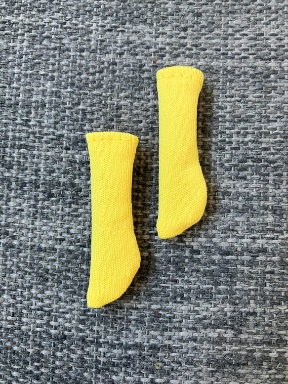 オビツ11  靴下　yellow 2枚目の画像