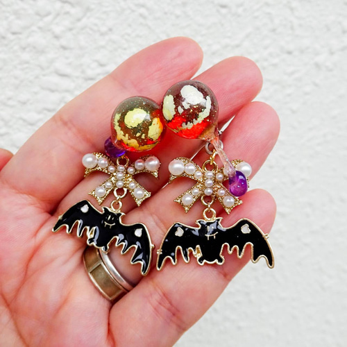 Halloween☆おばけにゃんこのアシメピアス/イヤリング✩.*˚ ひっかかり