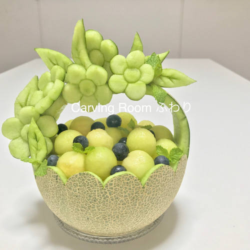 特別なプレゼントにメロンのフルーツバスケットを！【オーダーフルーツ