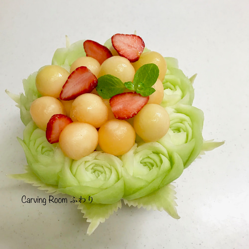 特別なプレゼントにメロンのフルーツバスケットを！【オーダーフルーツ