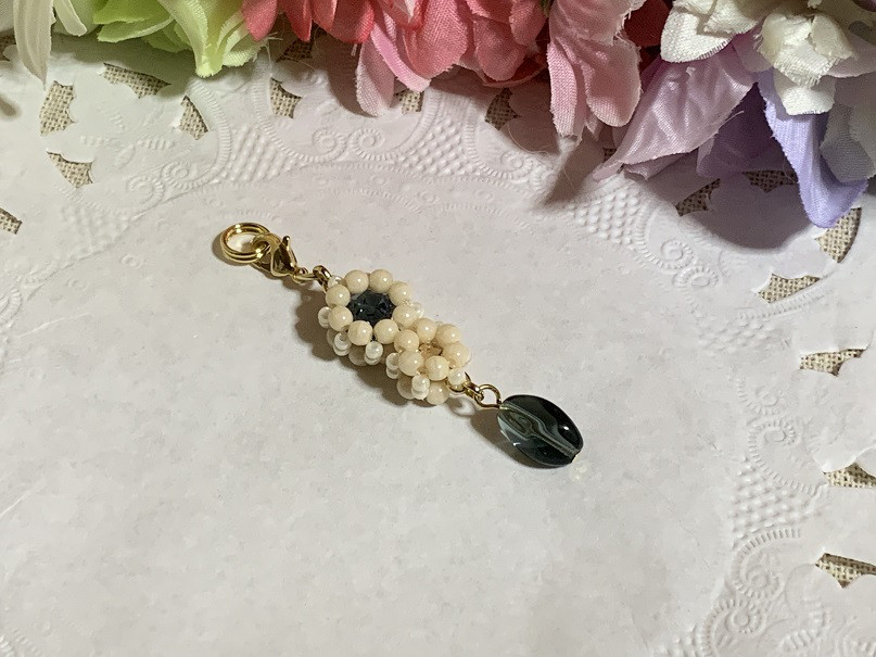 スワロフスキー ビーズチャーム usaco様 おまとめ9点✩.*˚ スワロフスキー ビーズチャーム usaco様 おまとめ9点✩.*˚