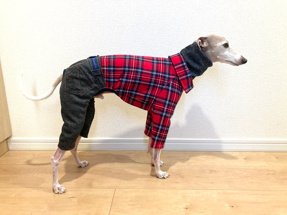チェック柄のロンパース　イタグレ服　犬服　ハンドメイド チェック柄のロンパースイタグレ服犬服ハンドメイド