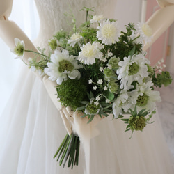 上質なナチュラル白花　ウエディングブーケ　結婚式　アーティフィシャルフラワー　高級造花 6枚目の画像