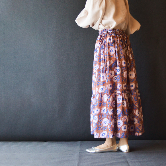 長さオーダーOK♪ 秋色 インドの手染め=ブロックプリントの Aライン ティアードスカート 3枚目の画像