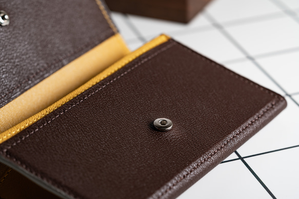 フラグメントケース(ウォレット財布) イエロー×ブラウン 10枚目の画像