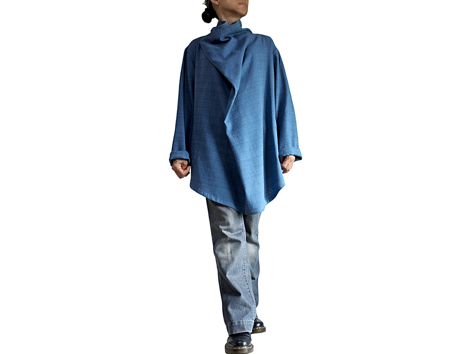 柔らかインディゴリネンのデザインチュニック（BFS-188-03）