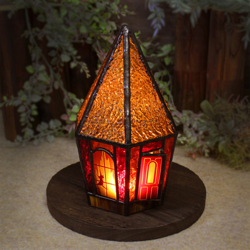 ステンドグラスのおうちライト ｽﾃﾝﾄﾞｸﾞﾗｽ オブジェ おうち 家 LEDライトホルダー おしゃれ | iichi