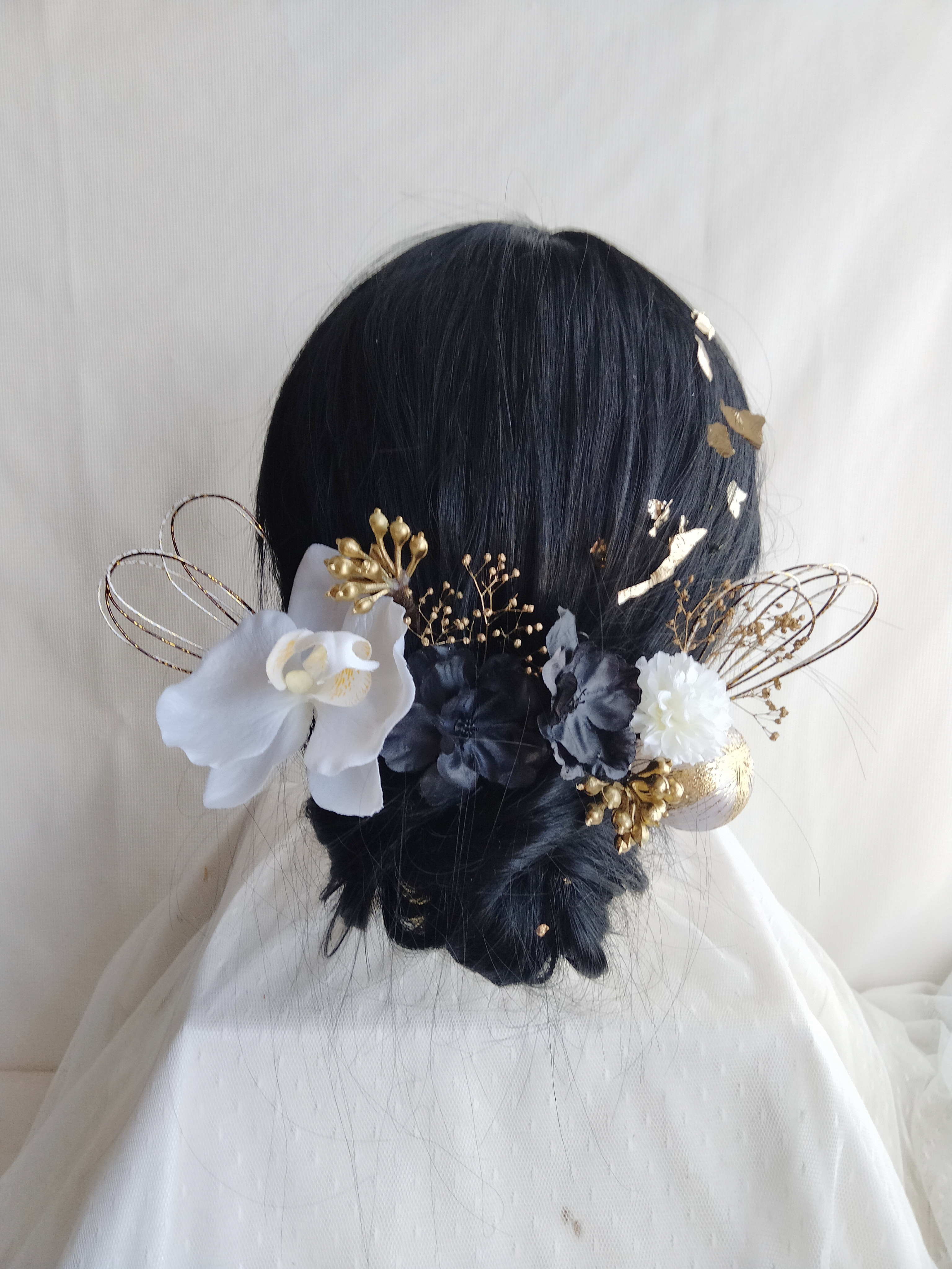 胡蝶蘭の成人式髪飾り　卒業式髪飾り　結婚式髪飾り　白無垢　色打掛　水引アレンジ　ヴィンテージ振袖　古典柄　成人式ヘア