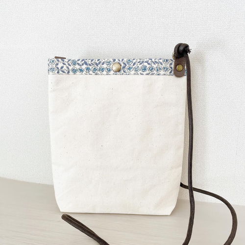 １点のみ　PJC 草花クロッチ　2wayショルダーバッグ　クロッチくん　黒猫　猫 1点のみPJC 草花クロッチ2wayショルダーバッグクロッチくん黒猫猫