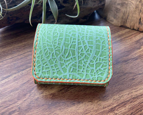 メロンデザイン　牛革財布　ハンドメイド メロン】本革 L字ファスナー ミニ財布 メロン型押し