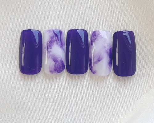 パープルニュアンスネイルチップ 普段使い 春夏秋冬 もやもや 可愛い