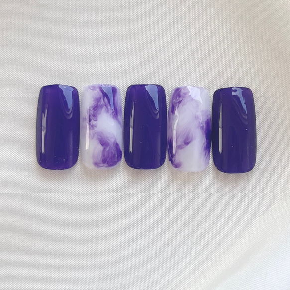 パープルニュアンスネイルチップ 普段使い 春夏秋冬 もやもや 可愛い