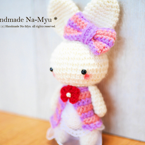 ☆即日発送☆白ウサギちゃん（立ち姿）ラベンダー×ピンクのワンピース  