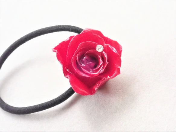 Rosemellia　玫瑰永生花✕施華洛世奇　樹脂加工髮圈　❊空郵台灣5-7天 第4張的照片