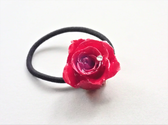 Rosemellia　玫瑰永生花✕施華洛世奇　樹脂加工髮圈　❊空郵台灣5-7天 第1張的照片