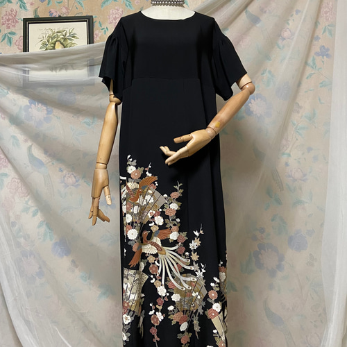 着物リメイク 黒留袖ドレス 四季の花々と鳳凰 ギャザースリーブ