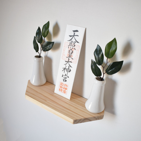 ☆(美品)神棚ほぼ一式 ナチュラルな神棚（ノーマル）/ 神札 神棚 石膏ボード / コンパクト