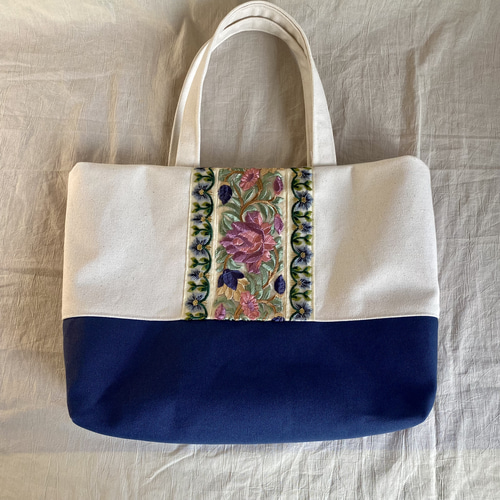 A4サイズ収納可能！レトロなインド刺繍リボントートバッグ【Lサイズ