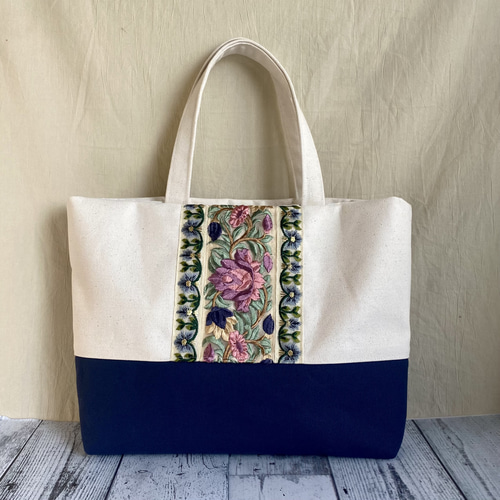 インド刺繍リボン× 帆布　ハンドメイド　ボディバッグ　クリスマス　プレゼント インド刺繍リボン× 帆布 ハンドメイド ボディバッグ クリ