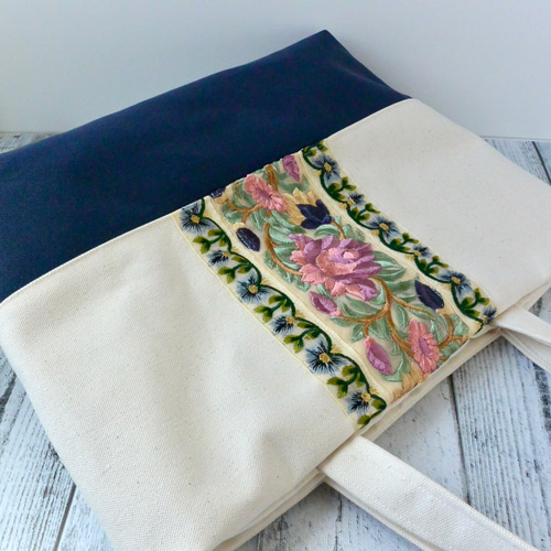 A4サイズ収納可能！レトロなインド刺繍リボントートバッグ【Lサイズ