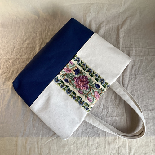 A4サイズ収納可能！レトロなインド刺繍リボントートバッグ【Lサイズ