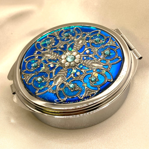 透かしパーツの鏡付きピルケースCROSS magical ocean その他