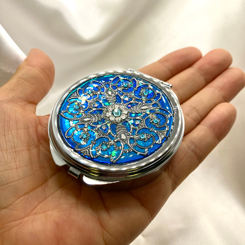 ハンドメイド　スケルトンケース　ピルケース　ビーズキーホルダー10点 ハンドメイドスケルトンケースピルケースビーズキーホルダー10点