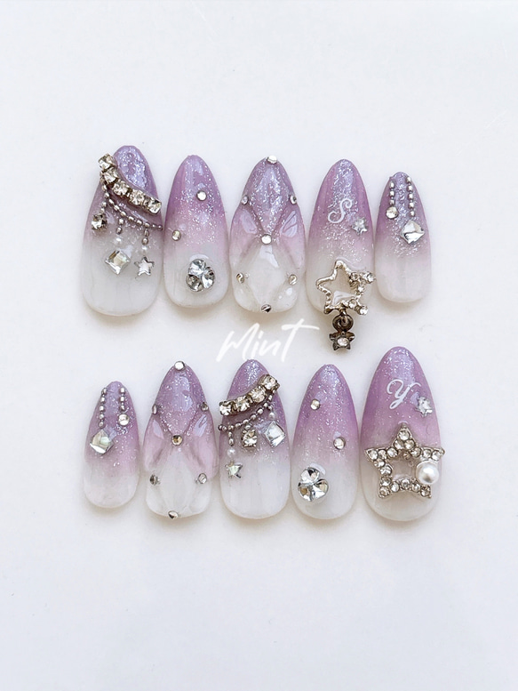 カラー変更も大人気 くすみ紫 グラデーションネイル♡ 星ネイル ネイル