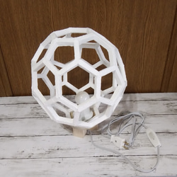 サッカーボール型切頂二十面体ランプシェード(ホワイト) 5枚目の画像