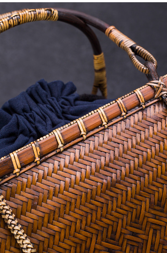 竹かご鞄 大 ハンドバッグ 買い物かご大 竹かご かごバッグ バスケットかご 竹製品 レトロ 茶道茶セット収納袋 和風 パラコード編みワンハンドル・かごバック・ミズイロ RI2557092914(19400円)