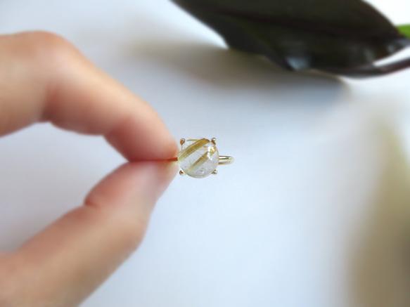 10 毫米美麗的“金發晶石英”凸圓面戒指 第9張的照片
