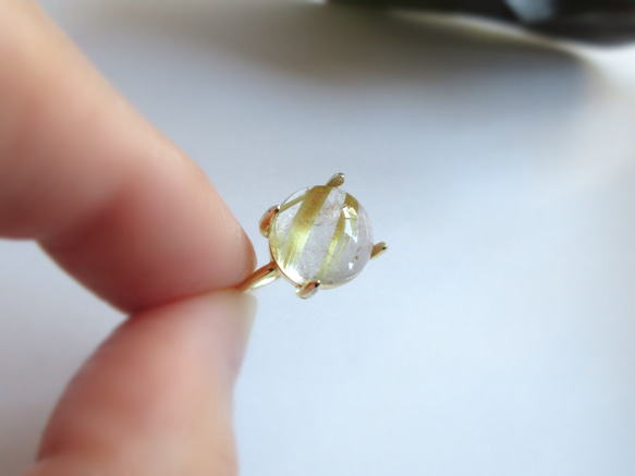 10 毫米美麗的“金發晶石英”凸圓面戒指 第7張的照片