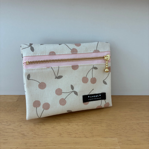 フリル移動ポケット☆フタにファスナー移動ポケット☆ハンドメイド☆女の子☆男の子 フリル移動ポケット☆フタにファスナー移動ポケット