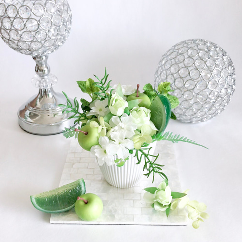 青リンゴとライムとハーブのアレンジメント （アーティフィシャル