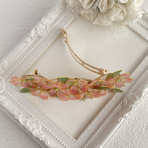 あちゃちゅむ　お花バレッタ 野に咲く薔薇のバレッタ＊手描きのお花 バレッタ hotaru